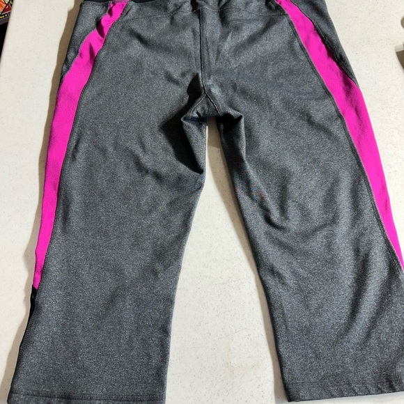 Teo Gear 3/4 leggings size Large - Picture 2 of 4
